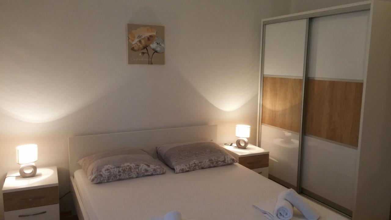 חוואר Apartments Petar מראה חיצוני תמונה