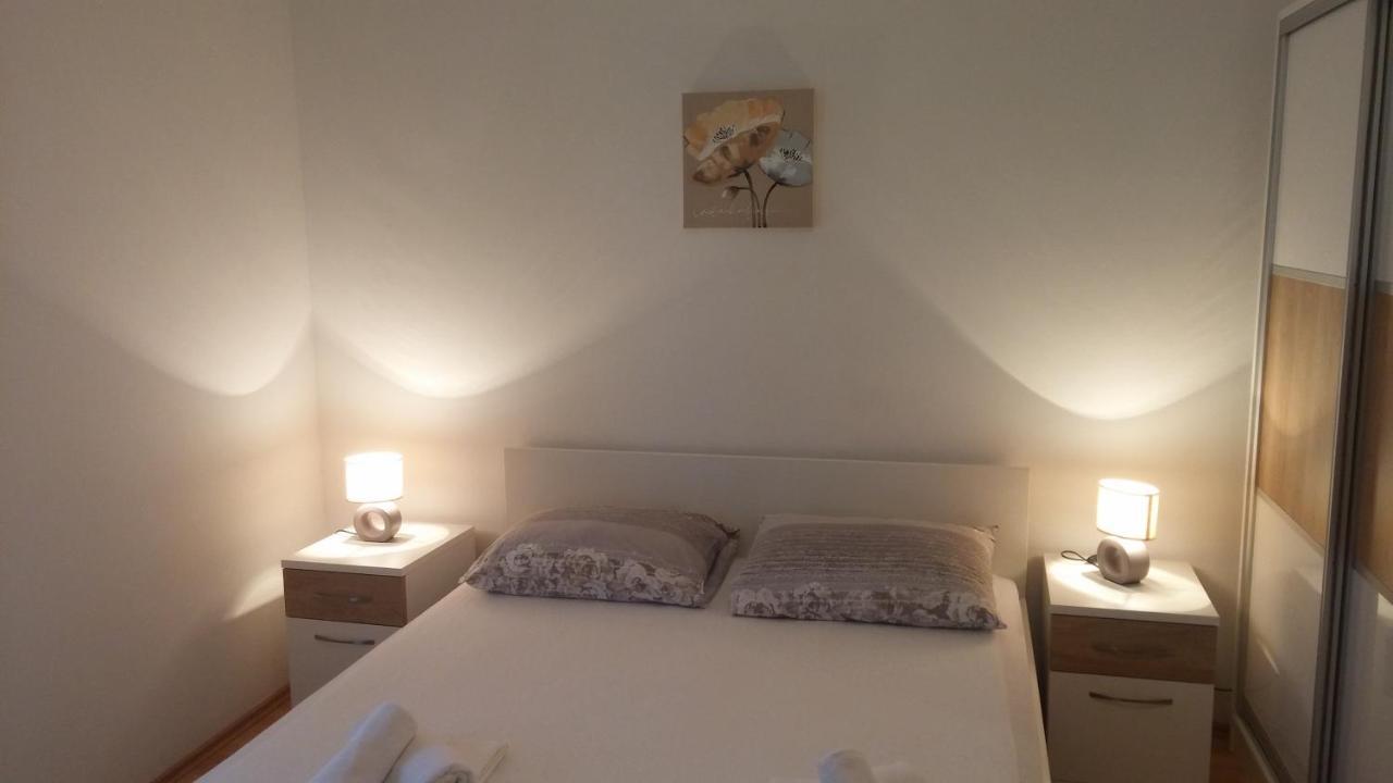 חוואר Apartments Petar מראה חיצוני תמונה